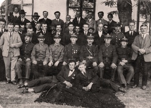 Archiwalna fotografia członków Związku Powstańców, 1932 r. sygn. akt  IPN Ka 559/93
