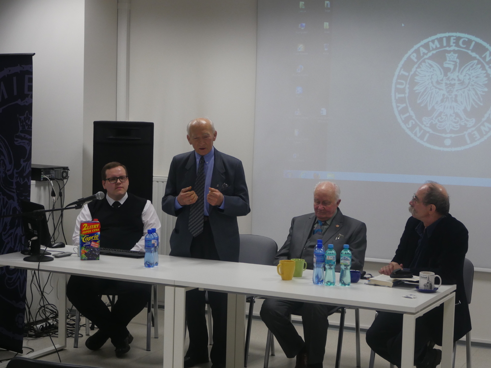 Uczestnicy dyskusji.  