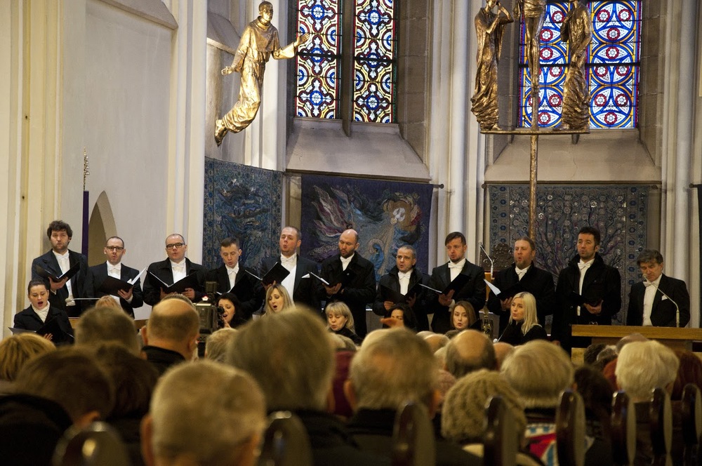 Koncert pieśni patriotycznych w wykonaniu Zespołu Śpiewaków Miasta Katowice „Camerata Silesia” pod dyrekcją Anny Szostak–Myrczek. 