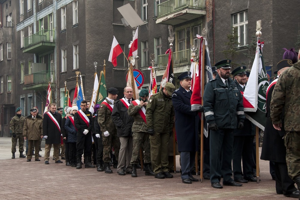 Wprowadzenie pocztów sztandarowych.  
