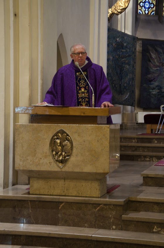 Mszy św. przewodniczył proboszcz, ks. Andrzej Suchoń. 