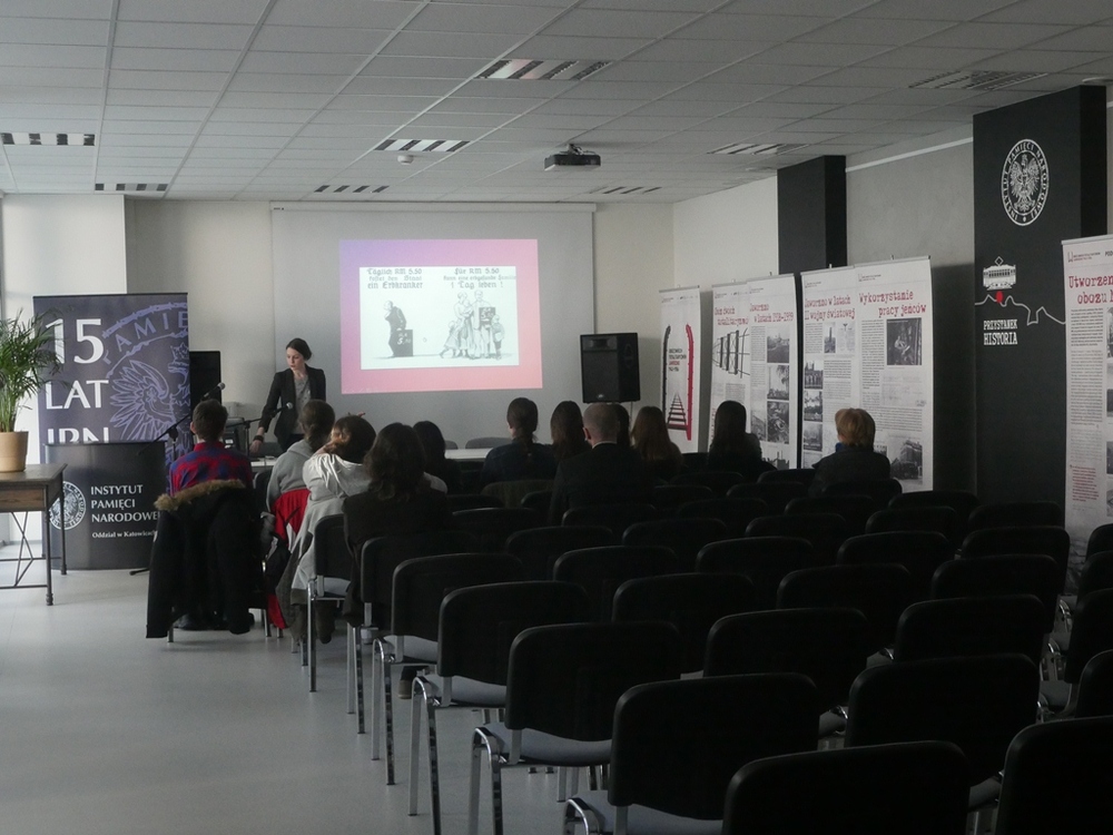 Warsztaty prowadzone przez Katarzynę Piosek.  