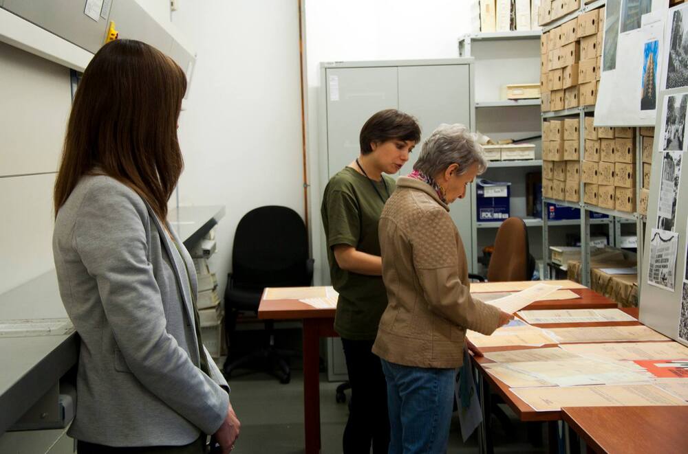 Archiwiści zaprezentowali dokumenty SB.