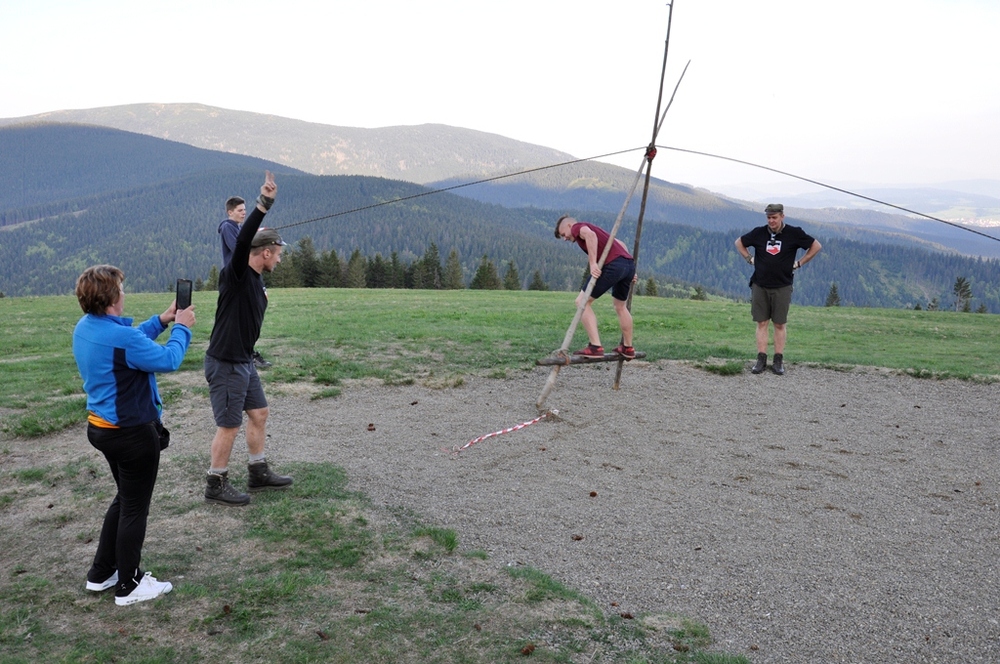 Konkurencja – niespodzianka cyrkiel.  
