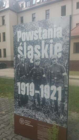 Prezentacja wystawy „Powstania śląskie 1919–1921” przed Archiwum IPN we Wrocławiu. Fot. Bartosz Kruk (IPN Wrocław)