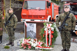 Odsłonięcie pomnika upamiętniającego Karola Czornego w  Czechowicach-Dziedzicach. Fot. Danuta Mikoda/IPN