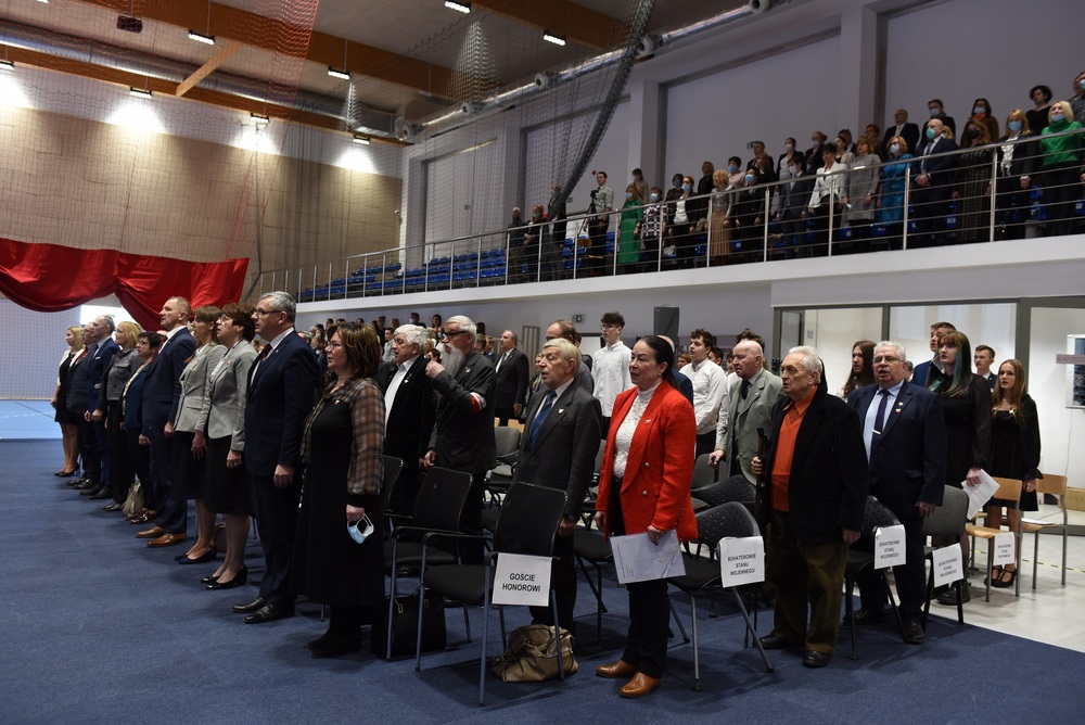 Podsumowanie projektu edukacyjnego „1981 – Gdy gaśnie pamięć ludzka, dalej mówią kamienie – 13.12.1981 – Pamiętamy!”