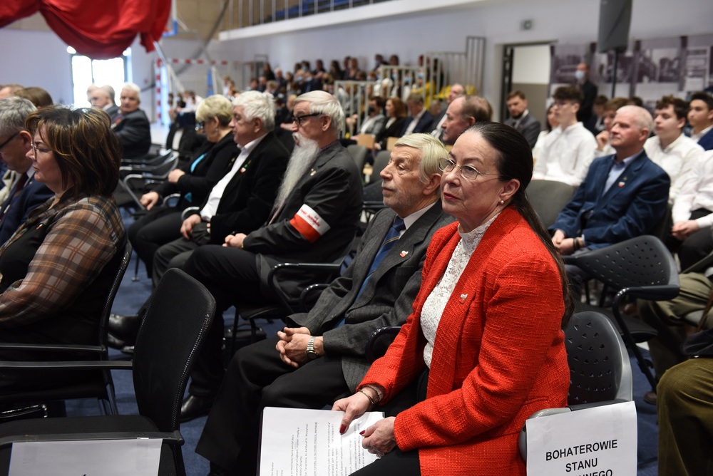 Podsumowanie projektu edukacyjnego „1981 – Gdy gaśnie pamięć ludzka, dalej mówią kamienie – 13.12.1981 – Pamiętamy!”