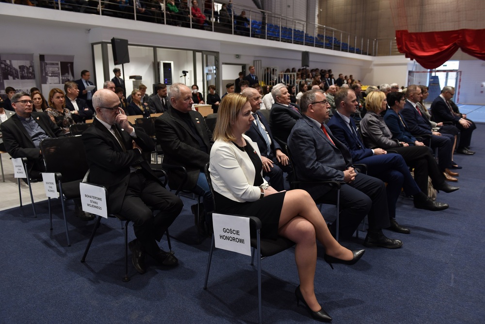 Podsumowanie projektu edukacyjnego „1981 – Gdy gaśnie pamięć ludzka, dalej mówią kamienie – 13.12.1981 – Pamiętamy!”