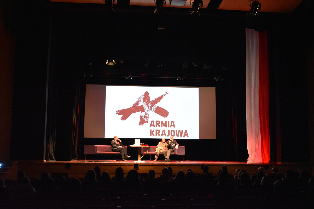 Spotkanie z żołnierzami AK w 80. rocznicę przekształcenia Związku Walki Zbrojnej w Armię Krajową w Sosnowcu. Fot. Krzysztof Łojko/IPN