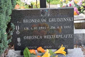 Grób Bronisława Grudzińskiego