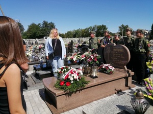 Uroczystość w Blachowni przy grobie ppor. Aleksego Kowalika. Fot. Danuta Mikoda/IPN