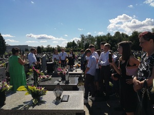 Uroczystość w Blachowni przy grobie ppor. Aleksego Kowalika. Fot. Danuta Mikoda/IPN