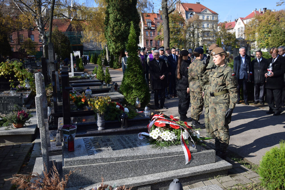 Uroczyste oznaczenie i poświęcenie grobu weterana walk o wolność i niepodległość Polski śp. Romana Jana Koźlika – Katowice, 27 października 2022