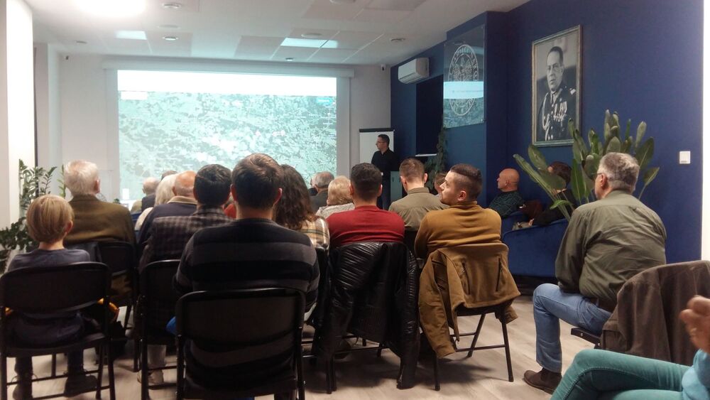 Wykład „O pamięć i tożsamość. Tajemnice żołnierskich mogił z 1939 roku w Częstochowie, Złotym Potoku i innych wybranych miejscach regionu częstochowskiego”. Fot. Magdalena Barczyk-Kurus i Małgorzata Kaczyńska