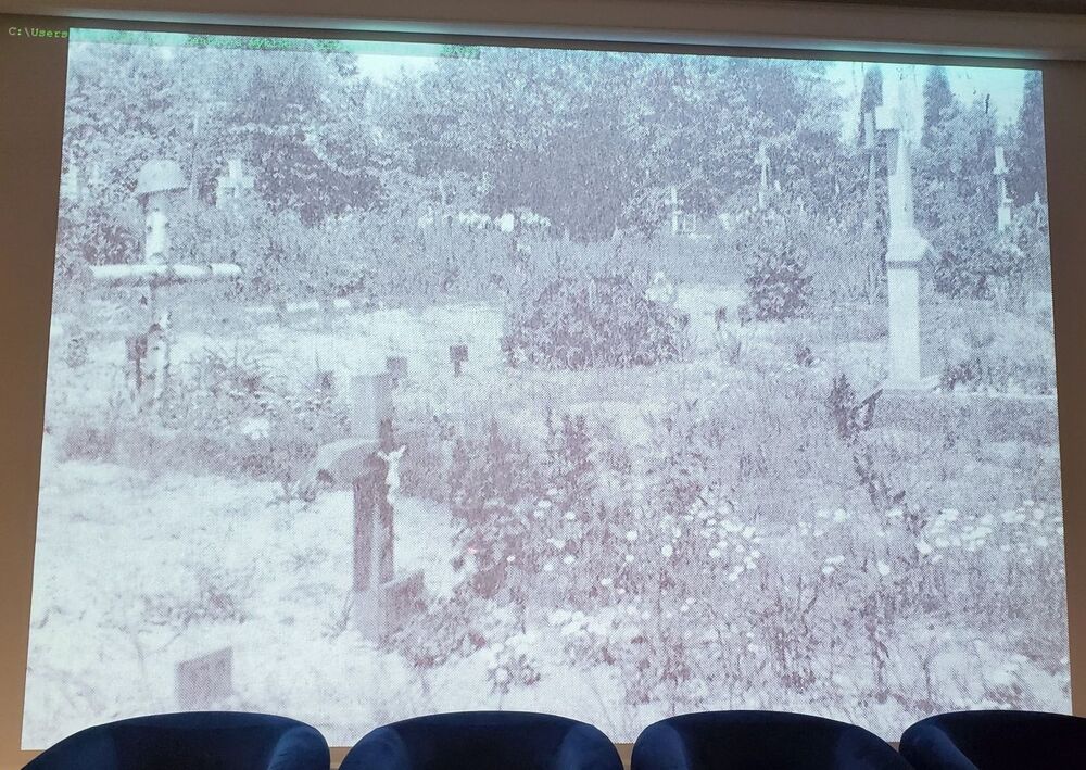 Wykład „O pamięć i tożsamość. Tajemnice żołnierskich mogił z 1939 roku w Częstochowie, Złotym Potoku i innych wybranych miejscach regionu częstochowskiego”. Fot. Magdalena Barczyk-Kurus i Małgorzata Kaczyńska