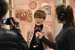 Wernisaż wystawy „Na fali… Historia radia w II Rzeczypospolitej” w Radiu Katowice. Fot. Krzysztof Łojko/IPN