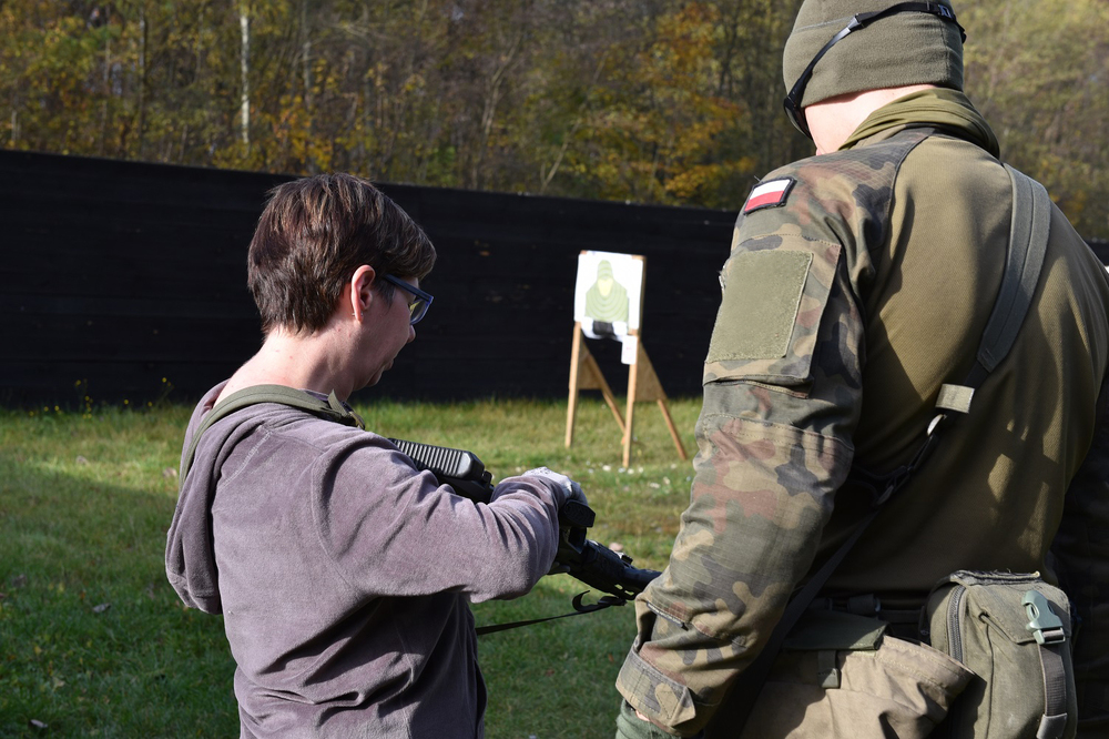 Szkolenie pracowników Oddziału IPN w Katowicach przez żołnierzy 13. Śląskiej Brygady Obrony Terytorialnej. Fot. IPN