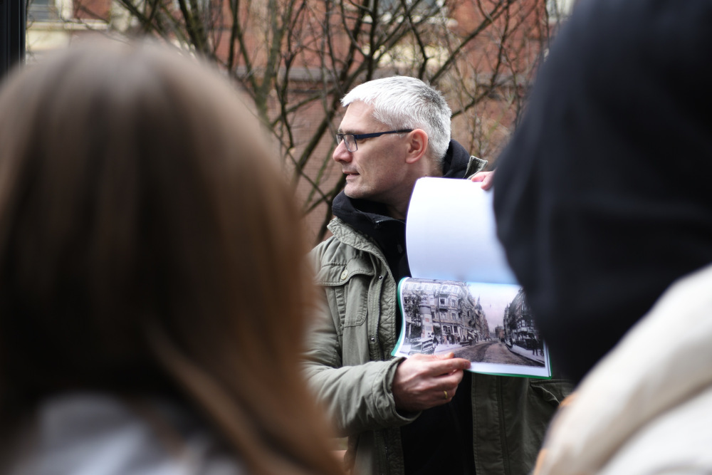 Ostatnie spotkanie w ramach projektu edukacyjnego "Łączka i inne miejsca poszukiwań" - zajęciach edukacyjnych w terenie. 21 marca 2023 r. - Gliwice. Fot.: IPN / Krzysztof Łojko