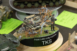 Model tankietki TKS wykonany przez Xawerego Klimkowskiego. Fot.: IPN Krzysztof Łojko