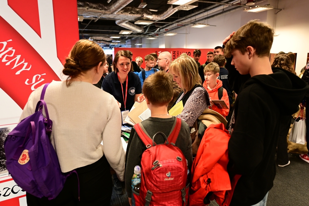 Oddział IPN w Katowicach podczas pierwszego dnia Kongresu Pamięci Narodowej. 13 kwietnia 2023 r. Fot.: K. Łojko