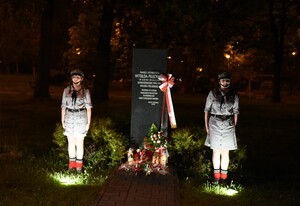 Znicze Pamięci w 75. rocznicę śmierci rotmistrza Witolda Pileckiego w Katowicach. Fot. Krzysztof Liszka/IPN