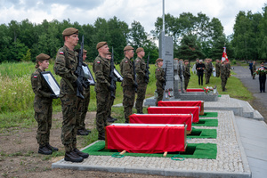 Uroczystości pogrzebowe żołnierzy niezłomnych w Katowicach. Fot. Krzysztof Łojko/IPN