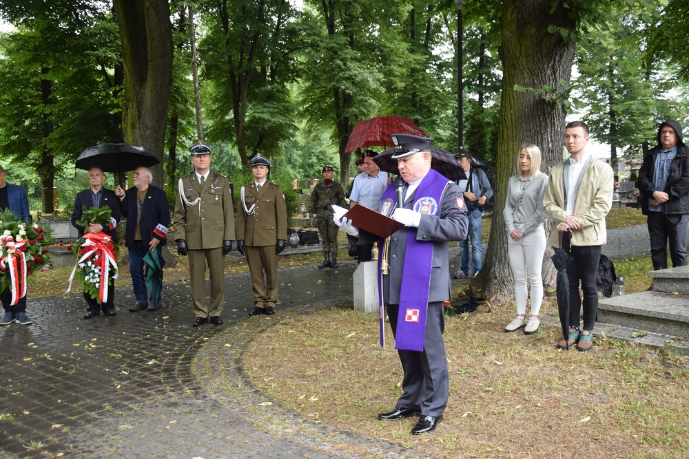 Upamiętnienie Edmunda Krzywdy-Rzewuskiego w 79. rocznicę wybuchu powstania warszawskiego w Gliwicach. Fot. Danuta Mikoda/IPN