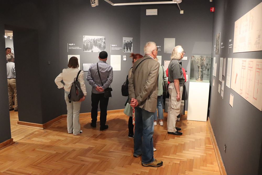 Otwarcie wystawy „Sosnowieccy Żydzi - historia przerwana. W 80. rocznicę likwidacji sosnowieckiego getta“. fot. Kajetan Kantorysiński/ Pałac Schoena Muzeum w Sosnowcu