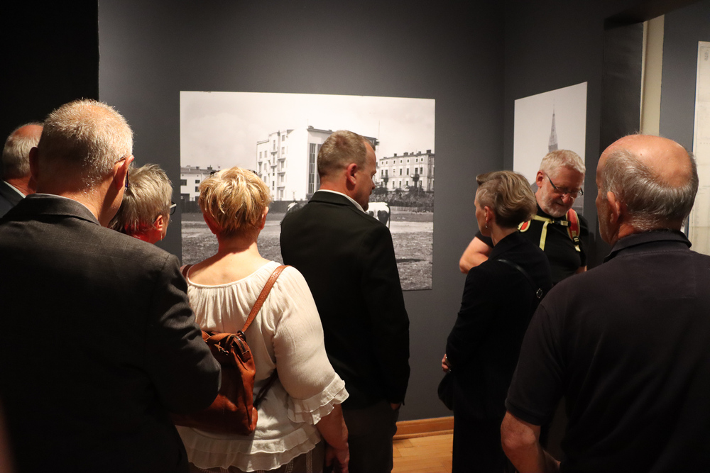 Otwarcie wystawy „Sosnowieccy Żydzi - historia przerwana. W 80. rocznicę likwidacji sosnowieckiego getta“. fot. Kajetan Kantorysiński/ Pałac Schoena Muzeum w Sosnowcu