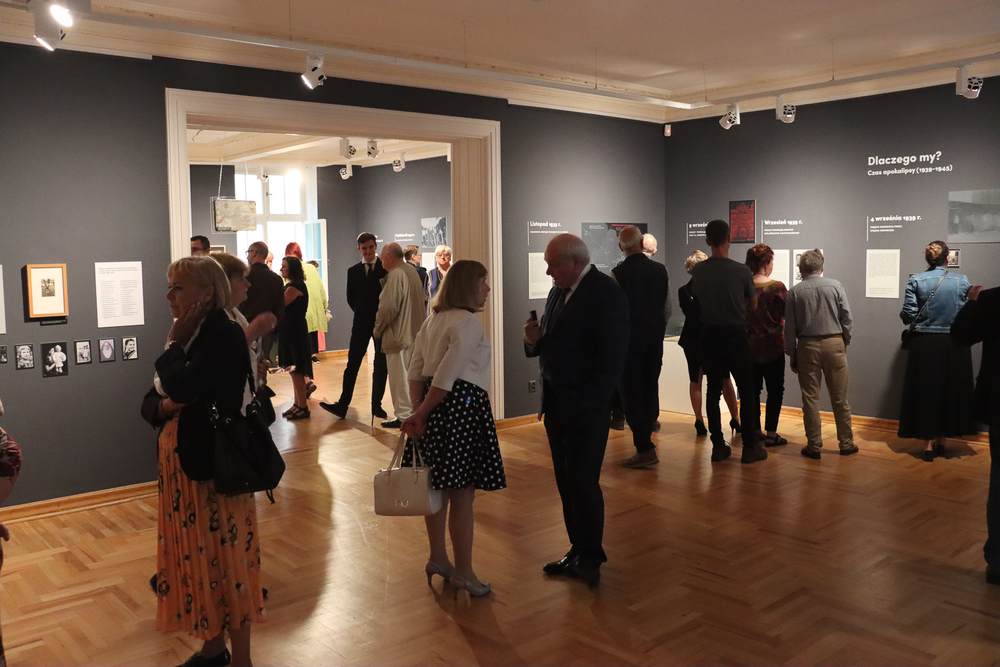 Otwarcie wystawy „Sosnowieccy Żydzi - historia przerwana. W 80. rocznicę likwidacji sosnowieckiego getta“. fot. Kajetan Kantorysiński/ Pałac Schoena Muzeum w Sosnowcu