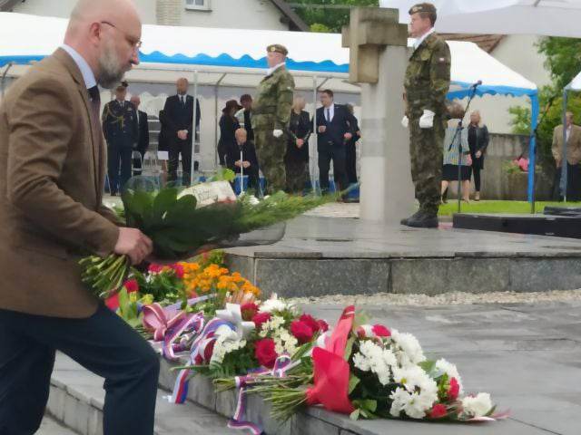 79. rocznica egzekucji 36 mieszkańców Żywocic i sąsiednich wiosek przez niemieckich okupantów w Żywocicach (Czechy).