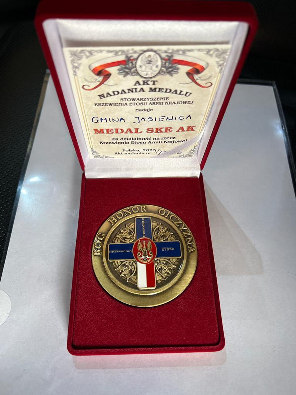 Upamiętnienie 10 bezimiennych Polaków rozstrzelanych przez Niemców w czerwcu 1942 r. w Międzyrzeczu Górnym, 23 sierpnia 2023. Fot.: UG Jasienica