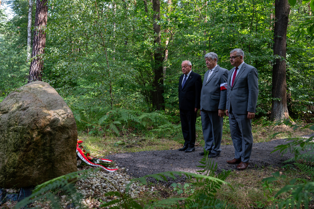 Odsłonięcie obelisku upamiętniającego oddział żołnierzy AK ppor. Wacława Andryszaka ps. Wiesio – Katowice, 25 sierpnia 2023, Fot.: IPN