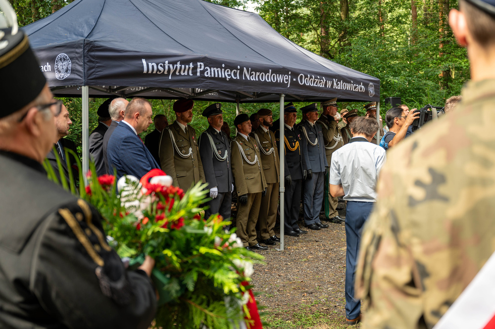 Odsłonięcie obelisku upamiętniającego oddział żołnierzy AK ppor. Wacława Andryszaka ps. Wiesio – Katowice, 25 sierpnia 2023, Fot.: IPN