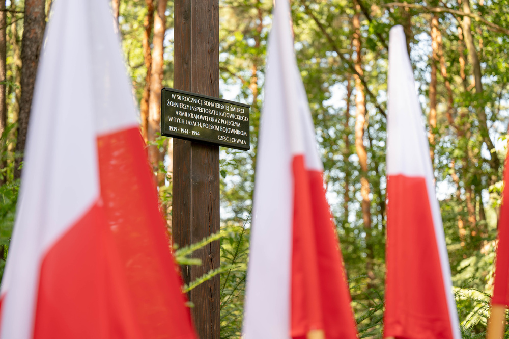 Odsłonięcie obelisku upamiętniającego oddział żołnierzy AK ppor. Wacława Andryszaka ps. Wiesio – Katowice, 25 sierpnia 2023, Fot.: IPN