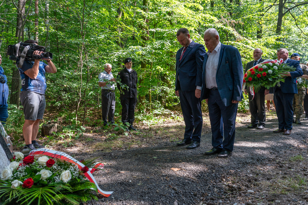 Odsłonięcie obelisku upamiętniającego oddział żołnierzy AK ppor. Wacława Andryszaka ps. Wiesio – Katowice, 25 sierpnia 2023, Fot.: IPN