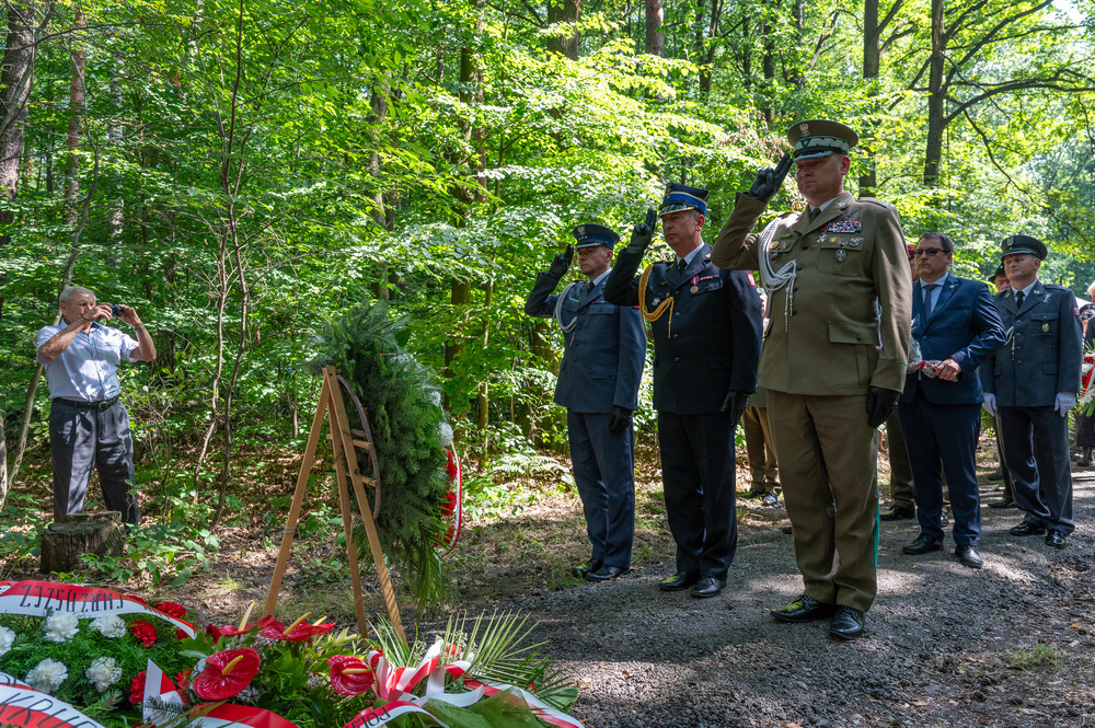 Odsłonięcie obelisku upamiętniającego oddział żołnierzy AK ppor. Wacława Andryszaka ps. Wiesio – Katowice, 25 sierpnia 2023, Fot.: IPN