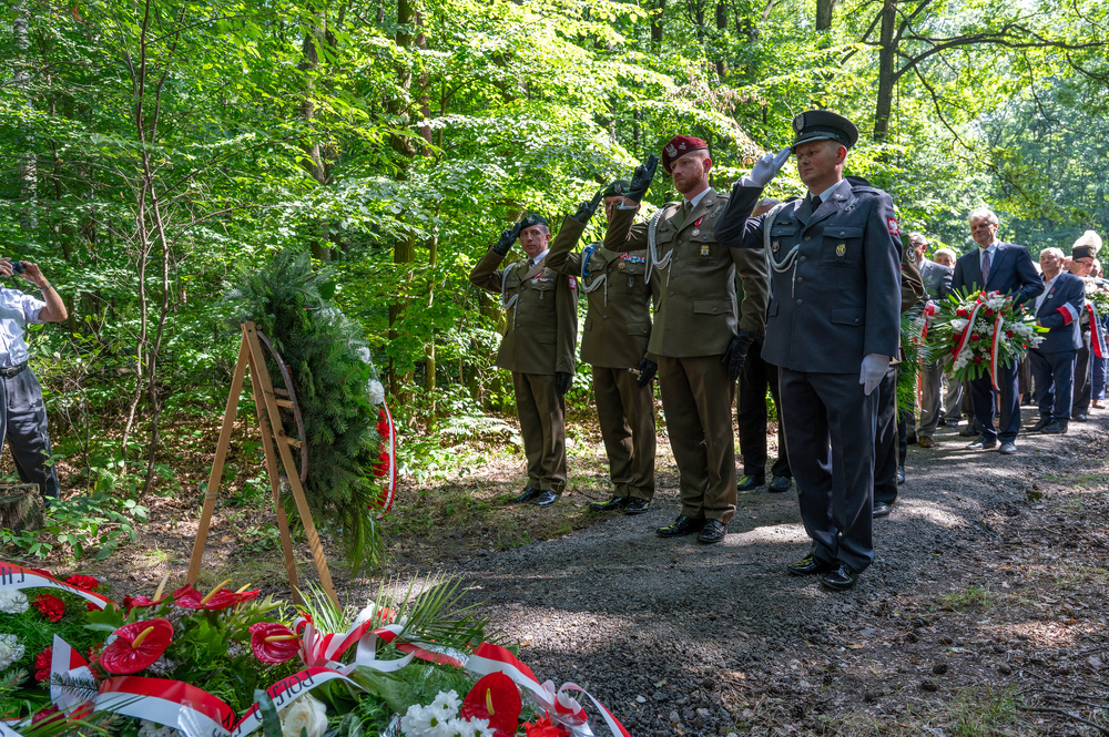 Odsłonięcie obelisku upamiętniającego oddział żołnierzy AK ppor. Wacława Andryszaka ps. Wiesio – Katowice, 25 sierpnia 2023, Fot.: IPN