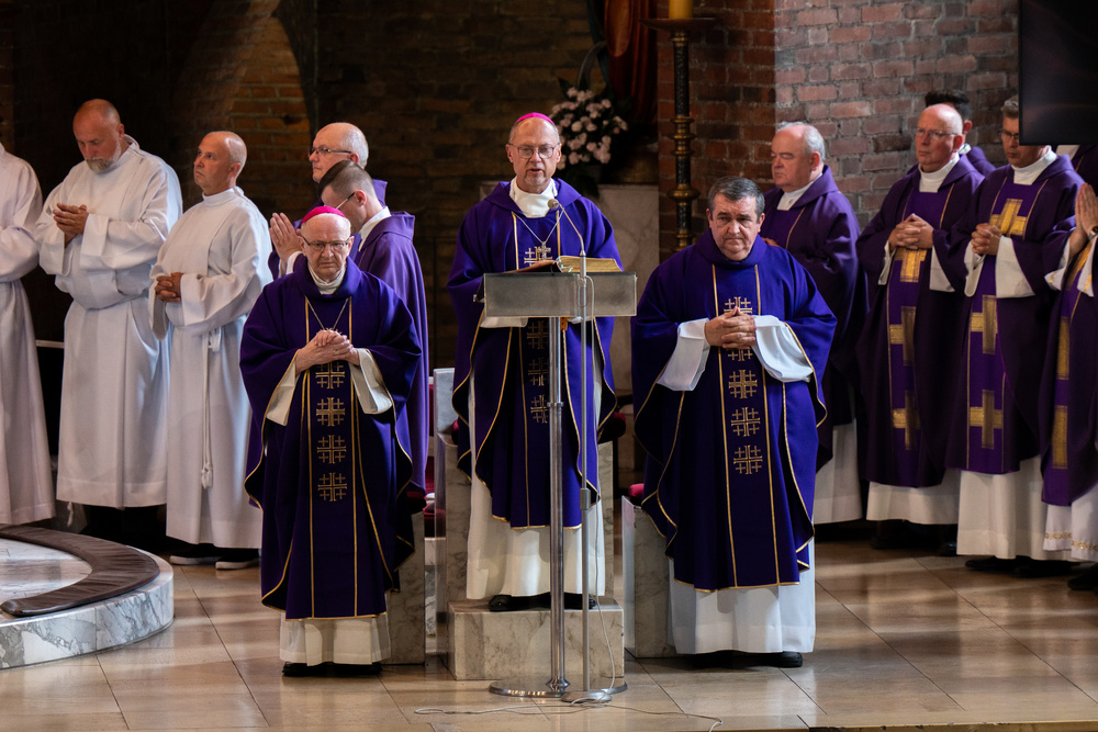 Uroczysty pogrzeb zmarłego księdza infułata Pawła Pyrchały - Zabrze, 26 sierpnia 2023 r. Fot.: IPN K. Łojko