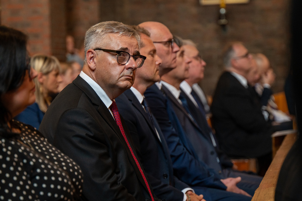 Uroczysty pogrzeb zmarłego księdza infułata Pawła Pyrchały - Zabrze, 26 sierpnia 2023 r. Fot.: IPN K. Łojko