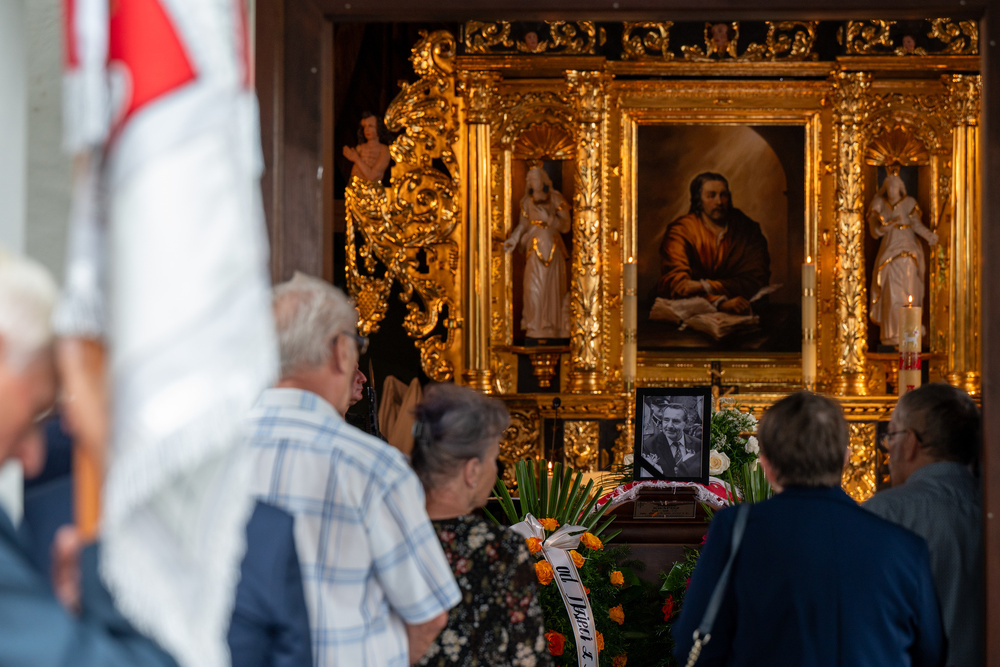 Pogrzeb śp. Janusza Kwapisza. Fot.: IPN K. Łojko
