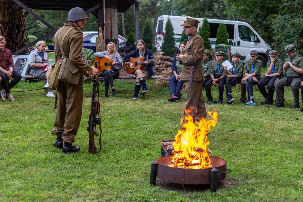 Odsłonięcie muralu poświęconego żołnierzom Straży Granicznej i 74 Górnośląskiego Pułku Piechoty. Fot. Michał Figzał (Stowarzyszenie Historyczne Reduta Częstochowa)