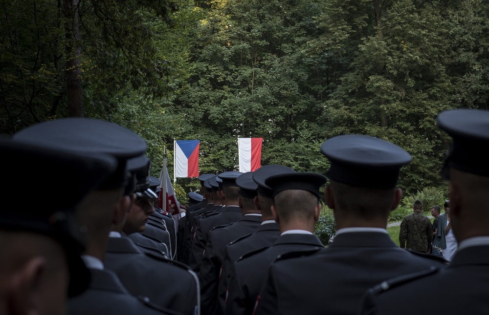 91 rocznica tragicznej śmierci Franciszka Żwirki i Stanisława Wigury w Cierlicku (Czechy). fot. Krzysztof Liszka/IPN