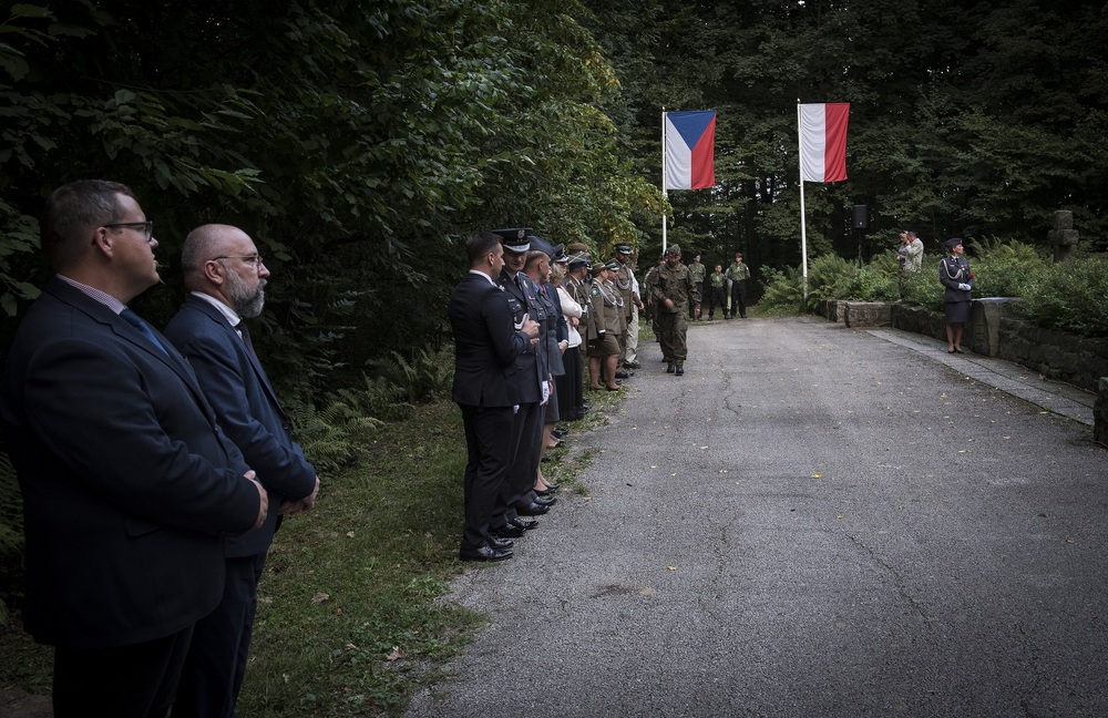 91 rocznica tragicznej śmierci Franciszka Żwirki i Stanisława Wigury w Cierlicku (Czechy). fot. Krzysztof Liszka/IPN