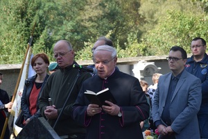 Uroczystość oznaczenia grobu powstańca śląskiego Tadeusza Nogasa znakiem pamięci „Tobie Polsko”.