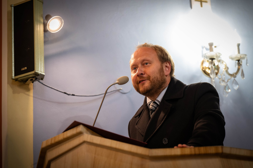 Uroczystość odsłonięcia tablicy upamiętniającej plut. Wiesława Purzyckiego. Fot. Krzysztof Łojko/IPN