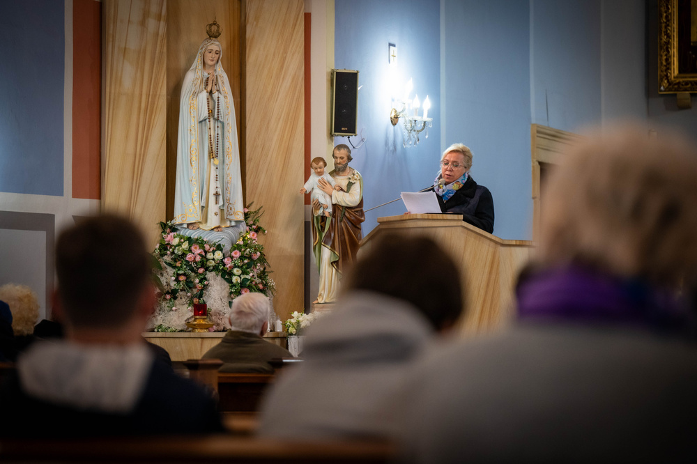 Uroczystość odsłonięcia tablicy upamiętniającej plut. Wiesława Purzyckiego. Fot. Krzysztof Łojko/IPN