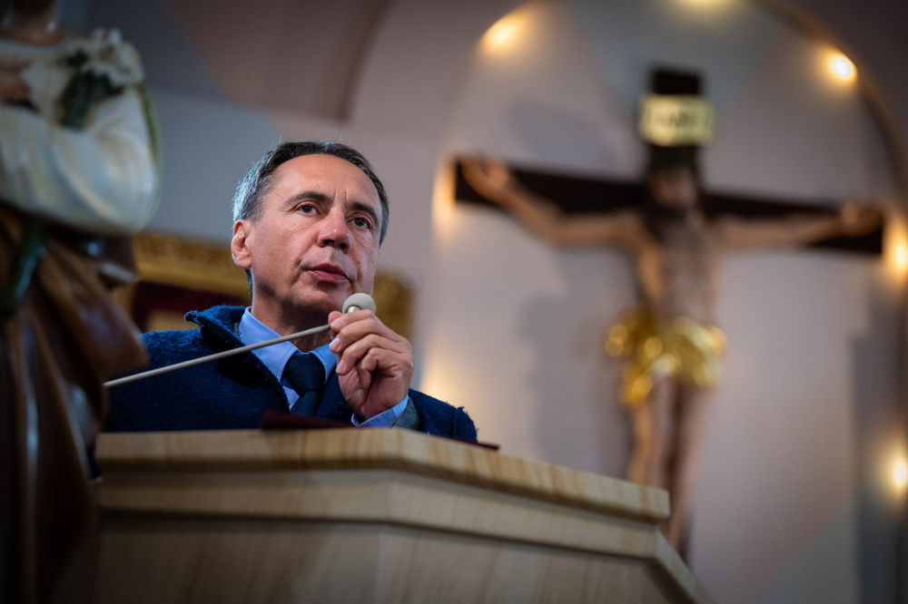 Uroczystość odsłonięcia tablicy upamiętniającej plut. Wiesława Purzyckiego. Fot. Krzysztof Łojko/IPN