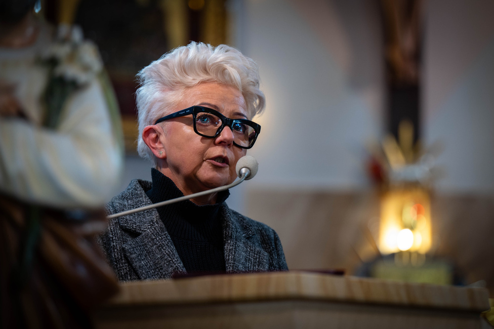 Uroczystość odsłonięcia tablicy upamiętniającej plut. Wiesława Purzyckiego. Fot. Krzysztof Łojko/IPN